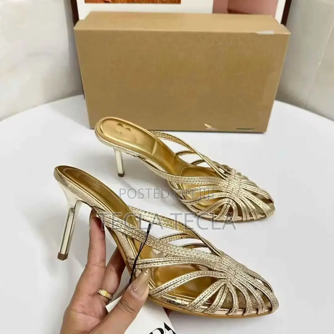 Heels___point