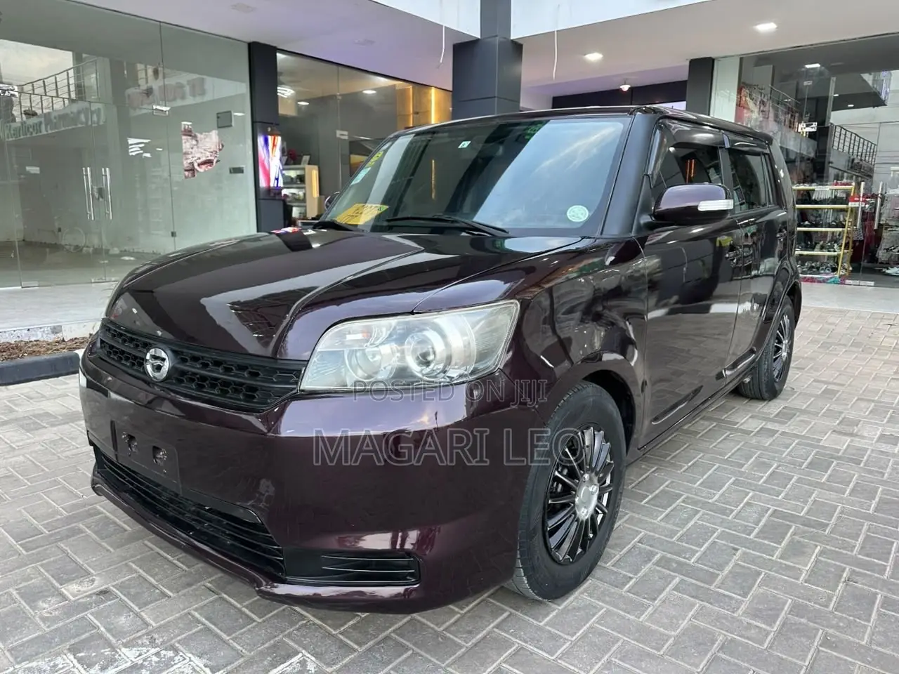Toyota Rumion 1.5 FWD 2023 Maroon