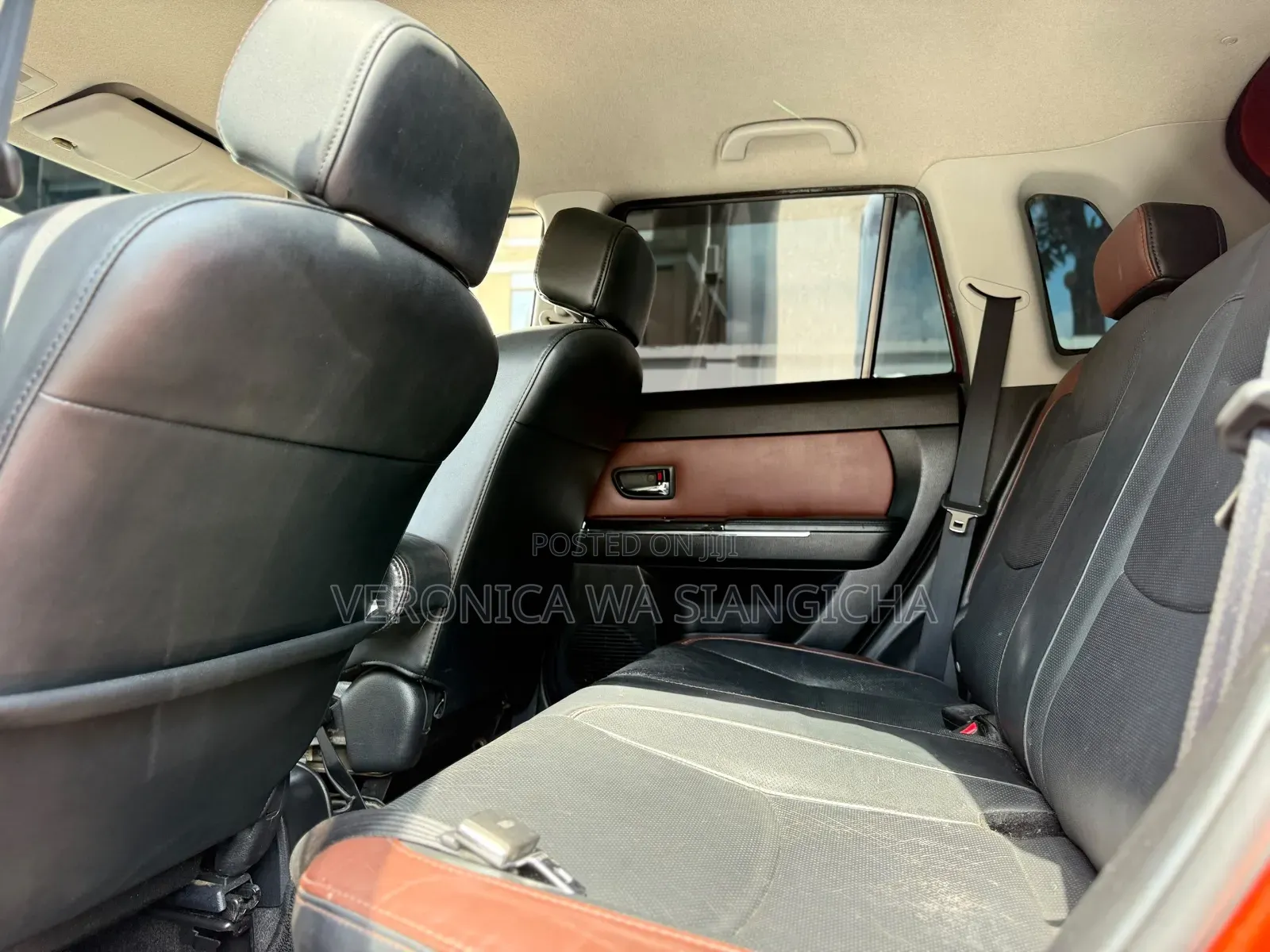 Mazda Verisa 2010 Red