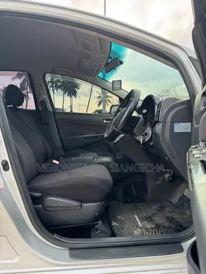 Toyota Wish 2005 Silver
