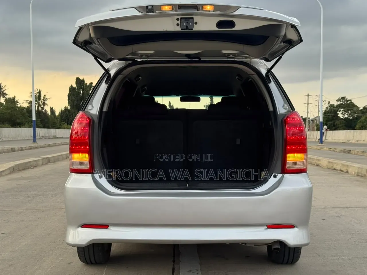 Toyota Wish 2005 Silver