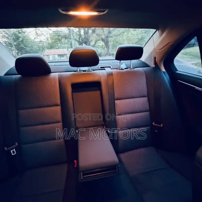 Mercedes-Benz C-Class 2012 Black
