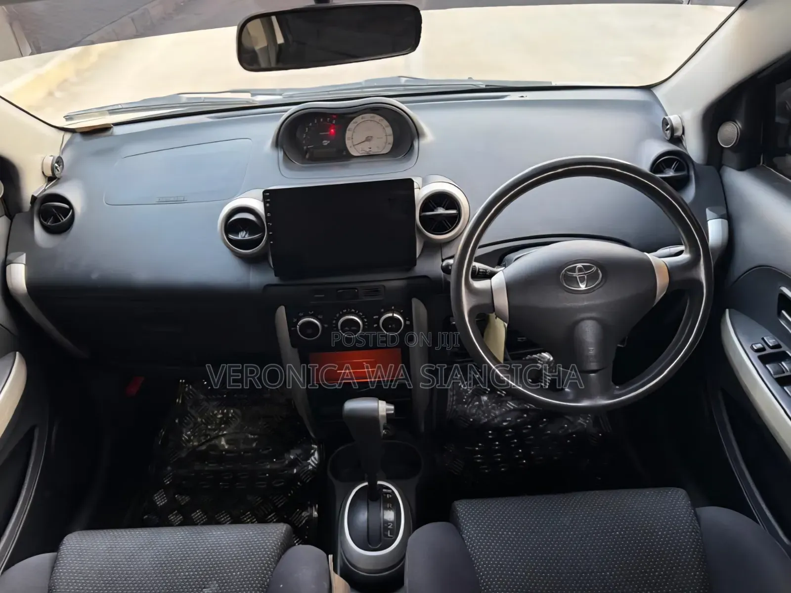 Toyota IST 2005 Silver