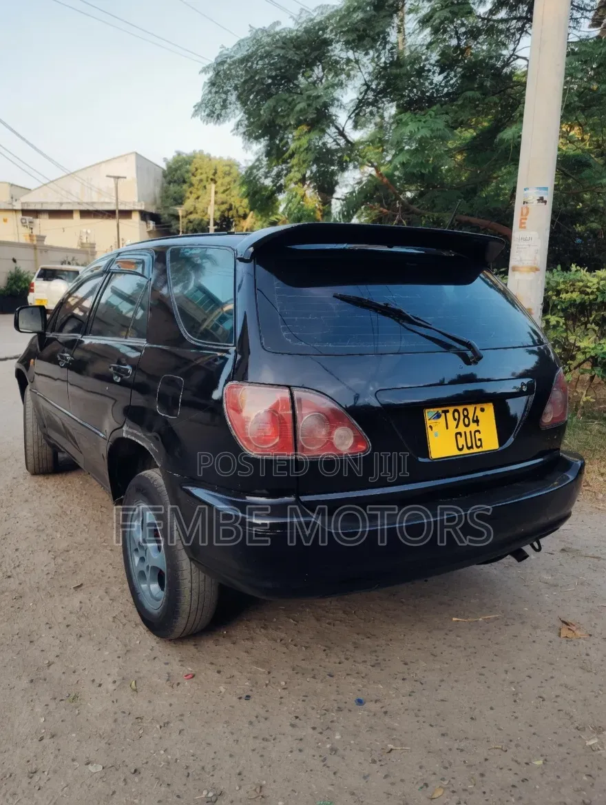 Toyota Harrier 2003 Black