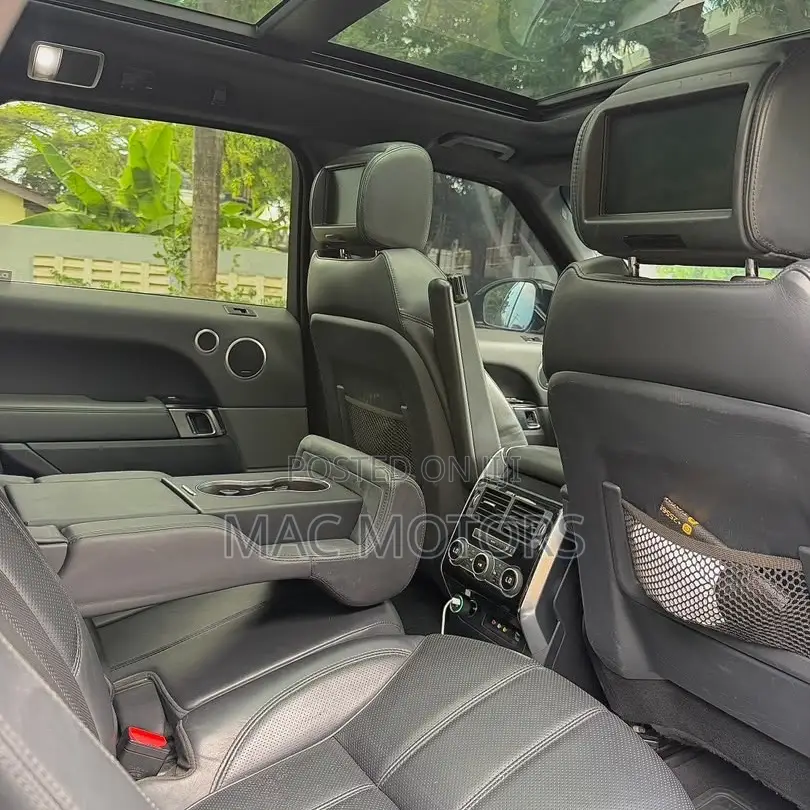 Land Rover Range Rover Sport SVR 4x4 (5.0L 8cyl 8A) 2016 White