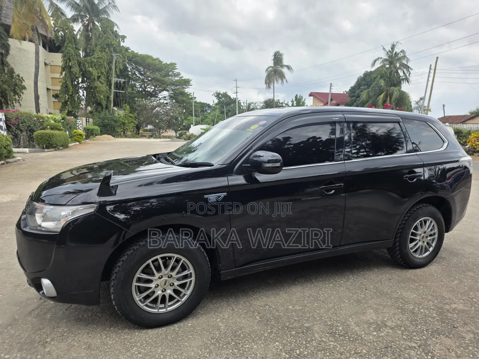 Mitsubishi Outlander 2014 Black