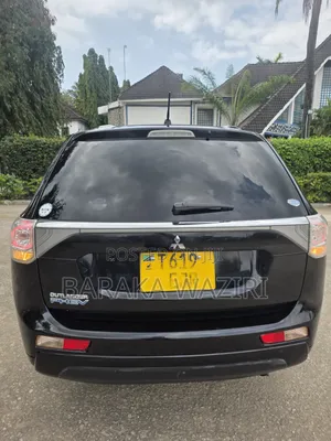Mitsubishi Outlander 2014 Black