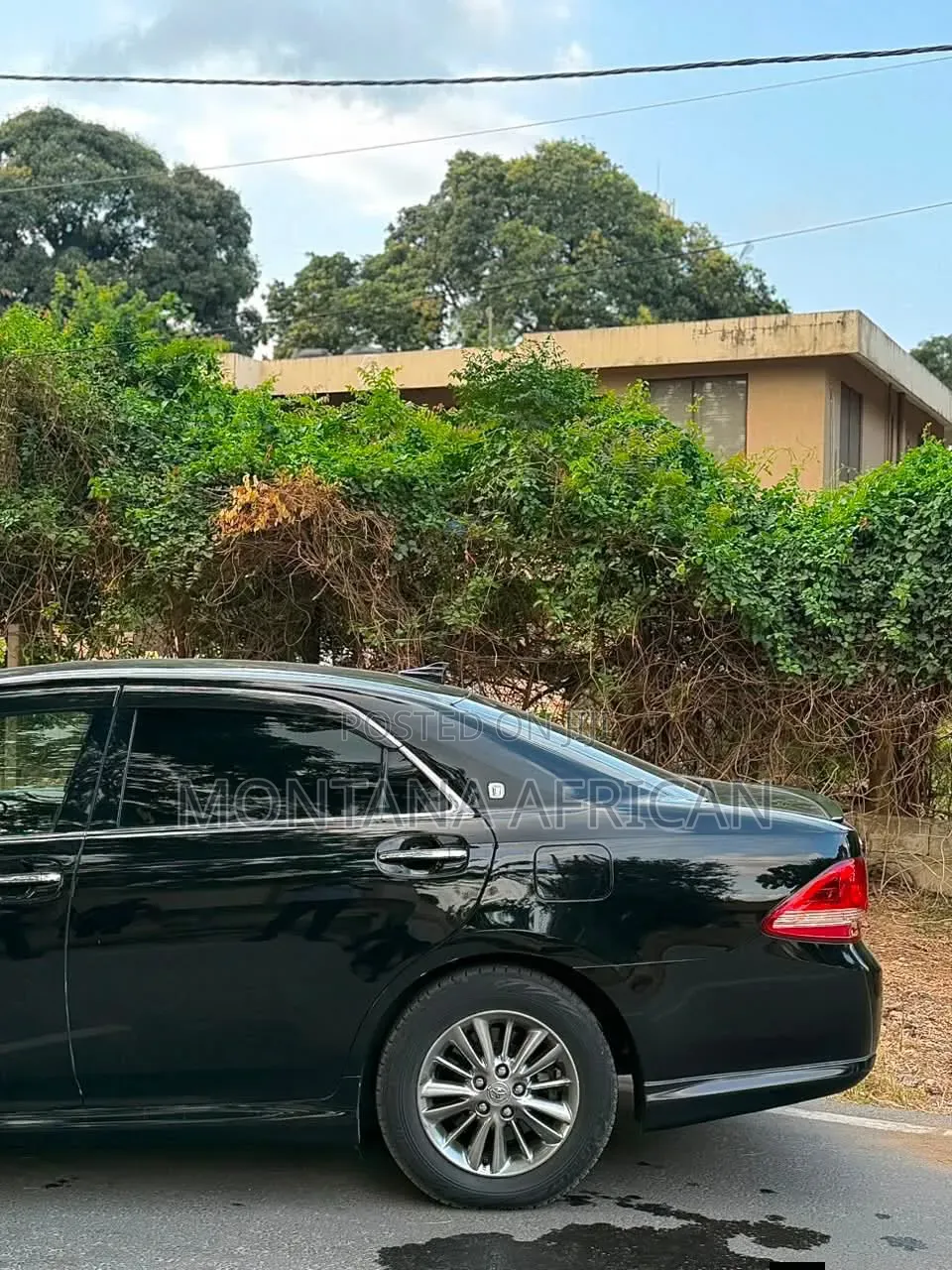 Toyota Crown 2010 Black