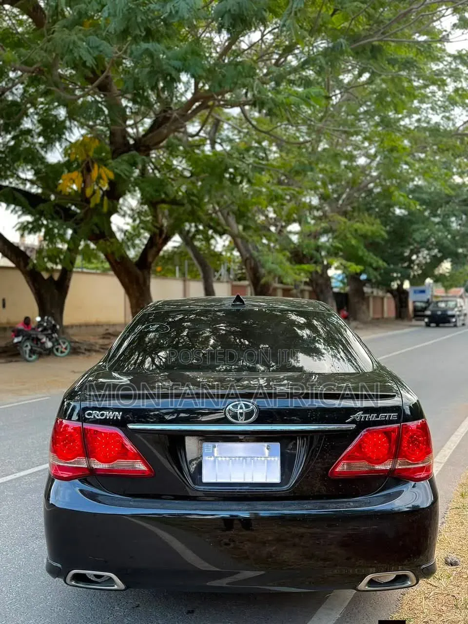 Toyota Crown 2010 Black