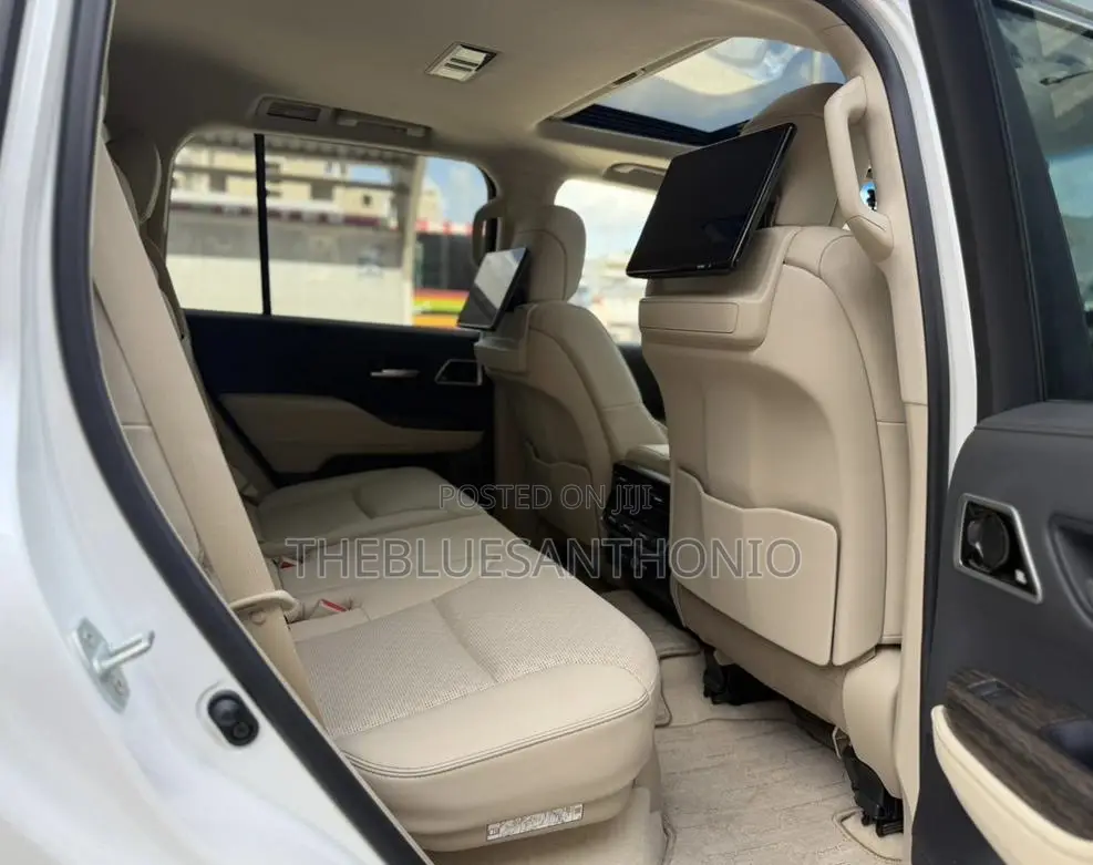 New Toyota Land Cruiser 2025 White