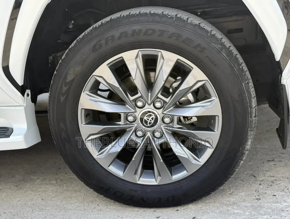 New Toyota Land Cruiser 2025 White