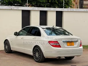 Mercedes-Benz C200 2009 White