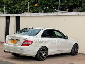 Mercedes-Benz C200 2009 White