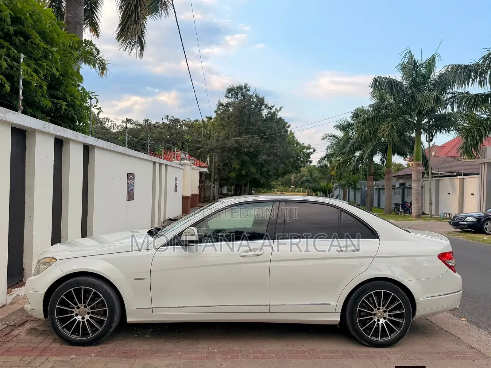 Mercedes-Benz C200 2009 White