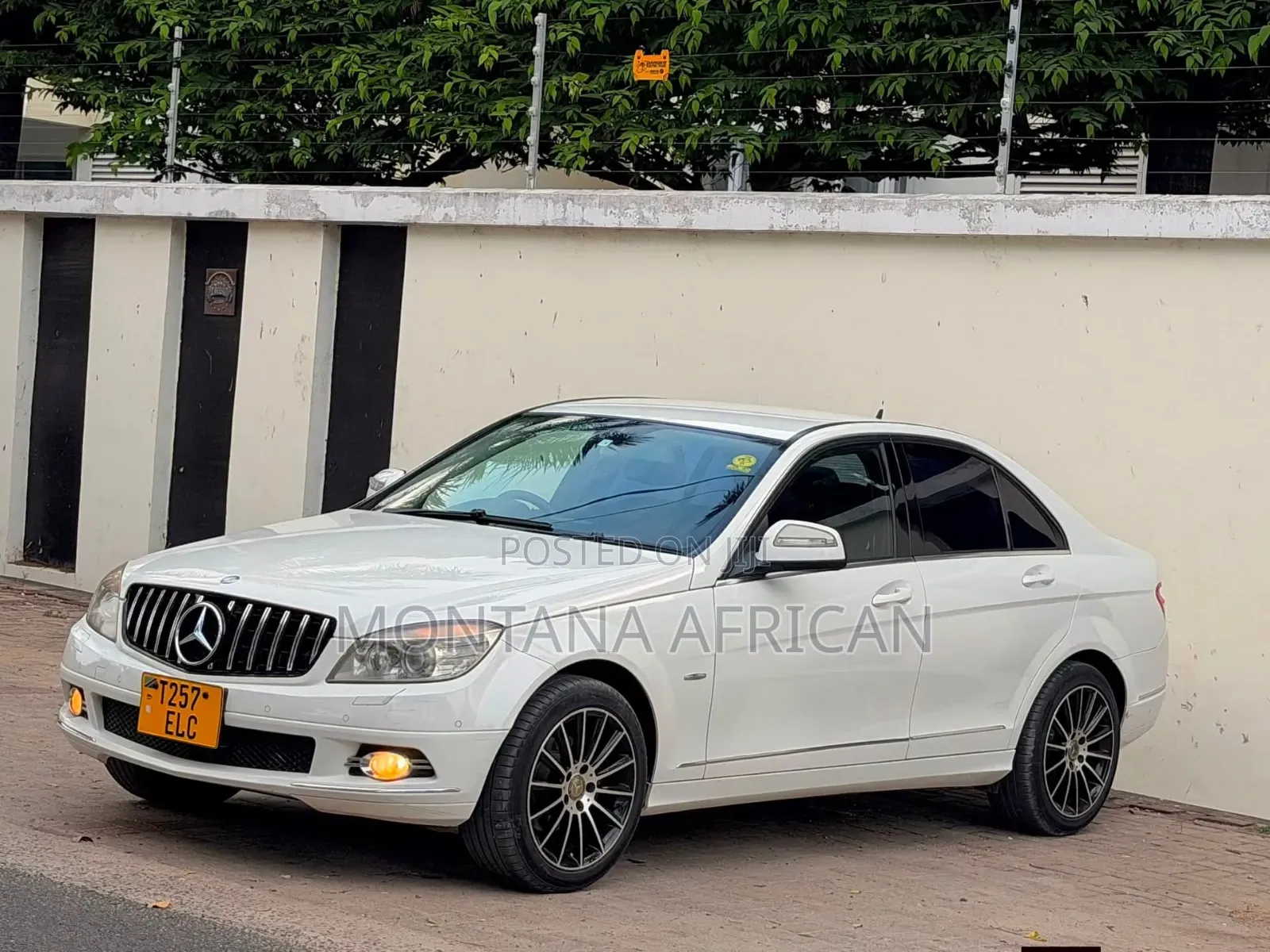 Mercedes-Benz C200 2009 White