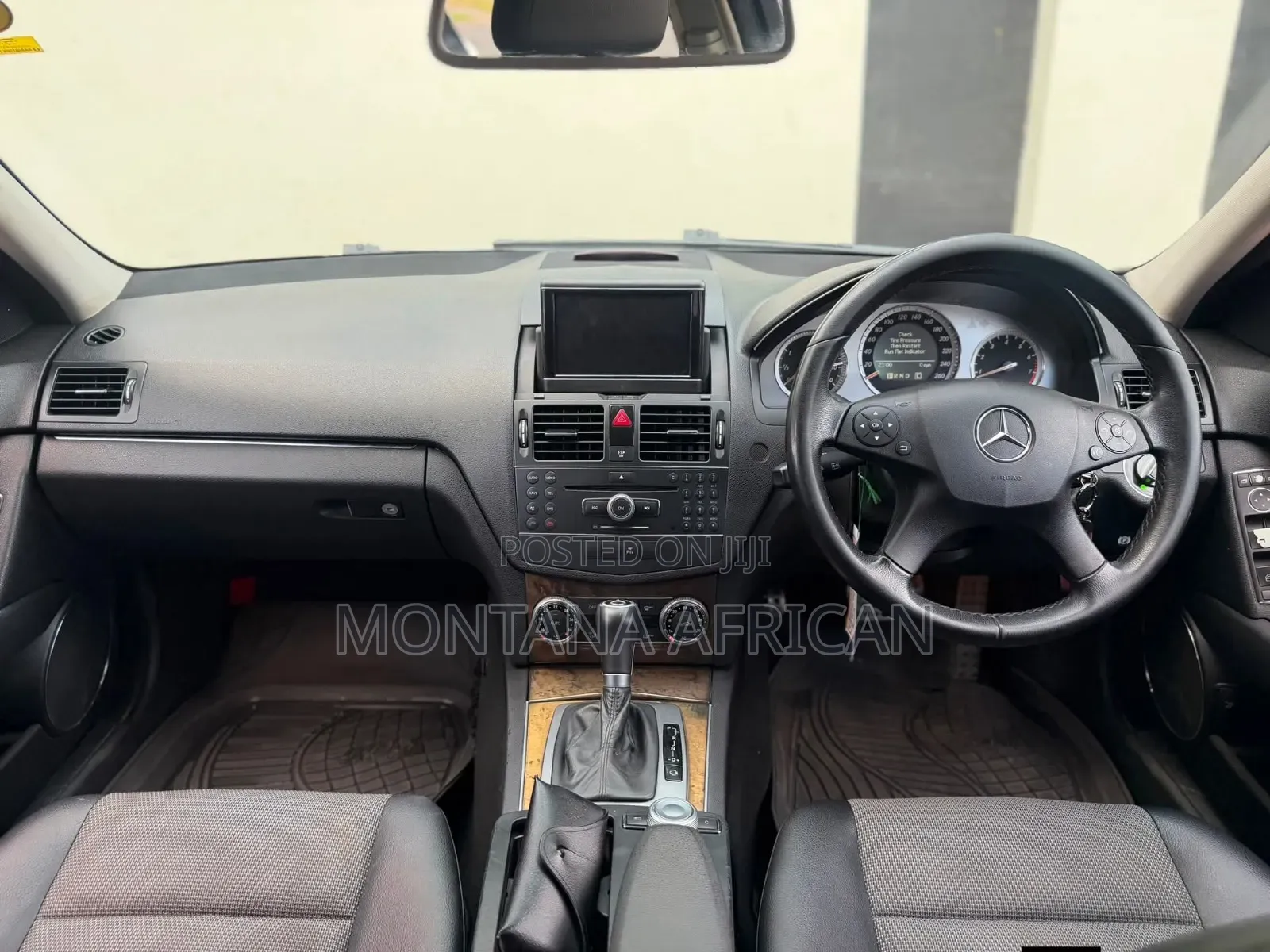 Mercedes-Benz C200 2009 White