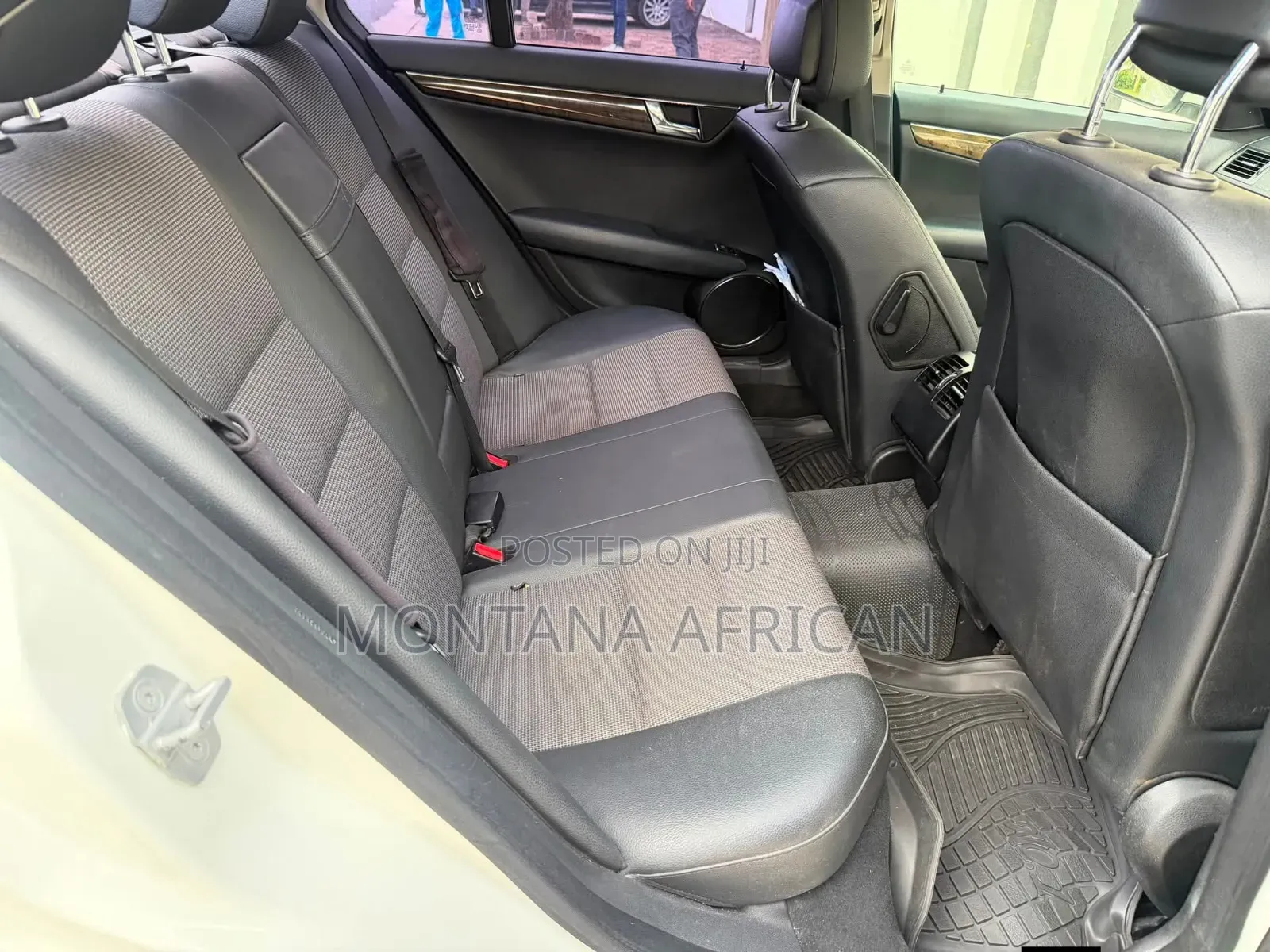 Mercedes-Benz C200 2009 White