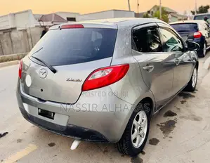 Mazda Demio 2010 Silver