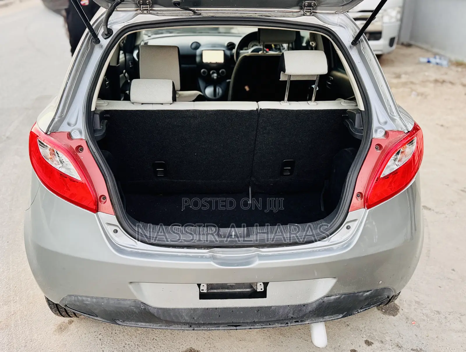 Mazda Demio 2010 Silver