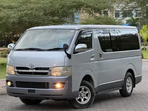 Toyota Grand HiAce 2002 Silver