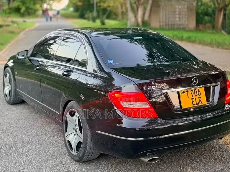 Mercedes-Benz C-Class 2012 Black