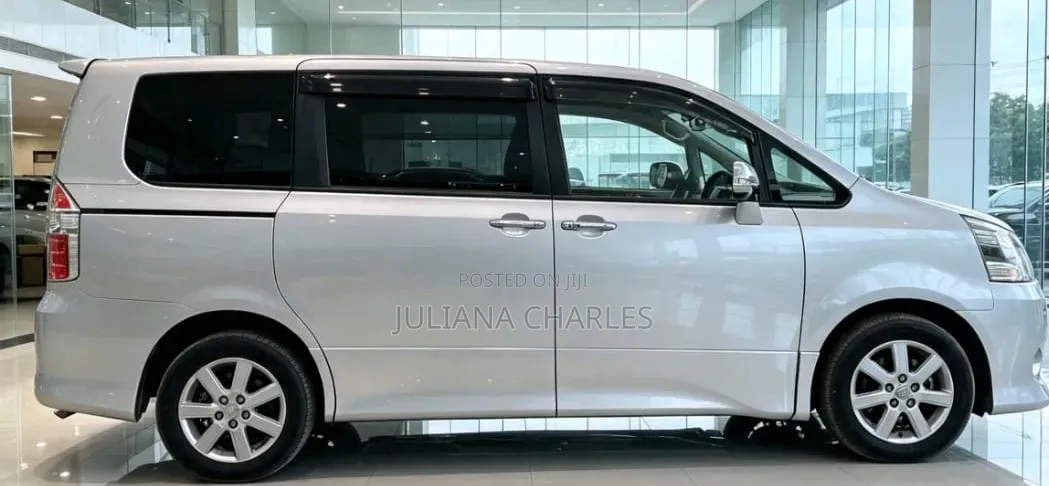 Toyota Noah 2008 White