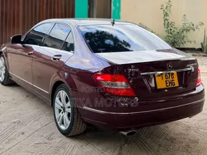 Mercedes-Benz C-Class 2008 Maroon