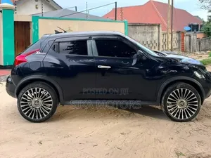 Nissan Juke 2012 Black