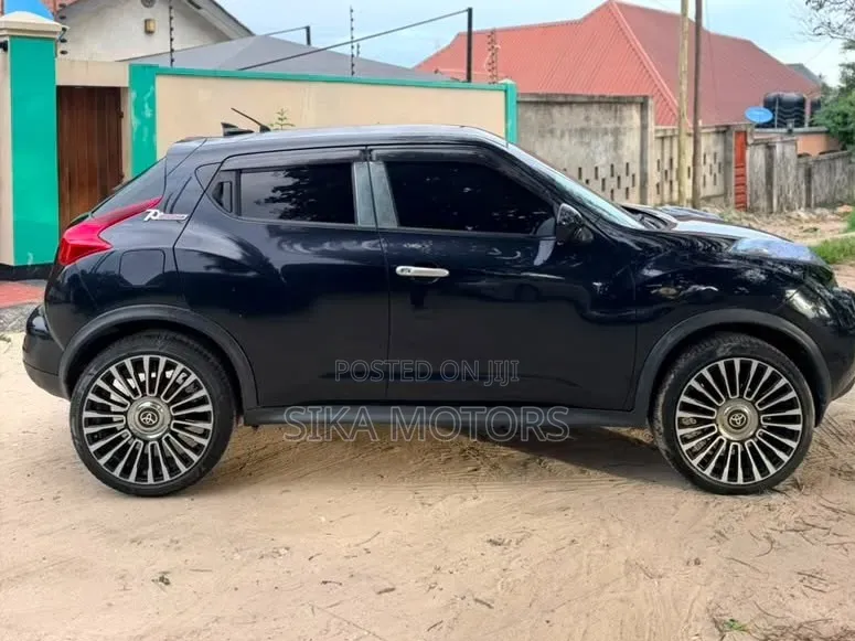 Nissan Juke 2012 Black