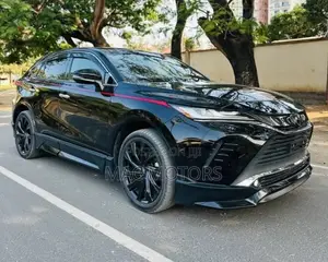 Toyota Harrier 2.0 2020 Black