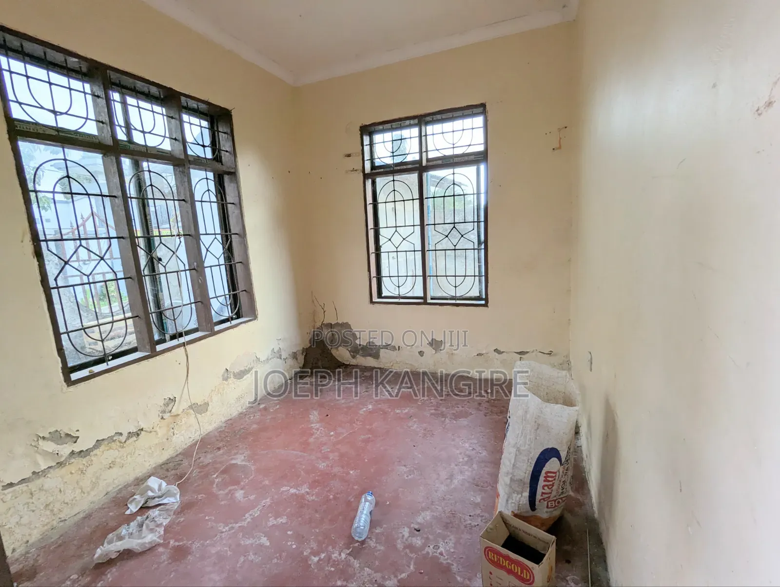 10bdrm House in Kigorofani, Pugu for sale