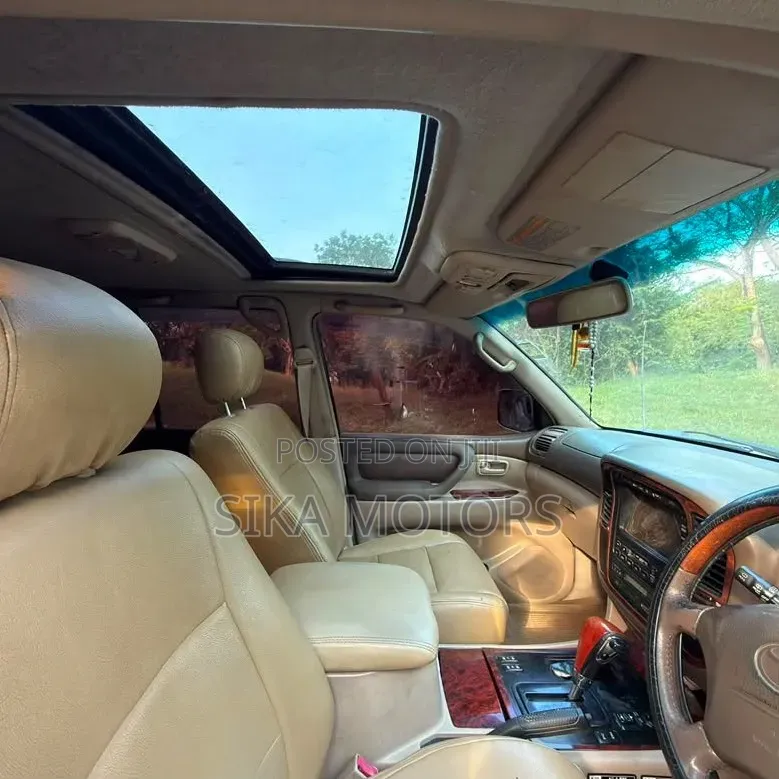 Toyota Land Cruiser 2000 Silver