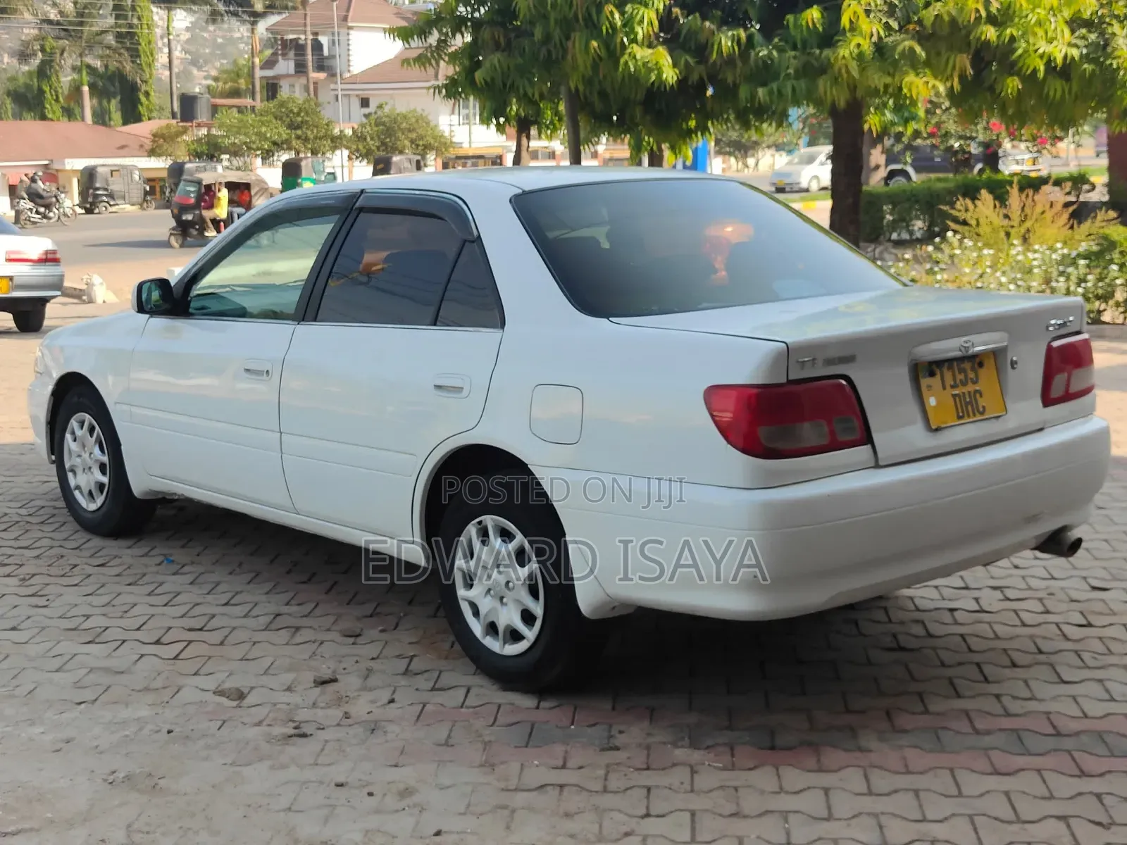Toyota Carina 2000 Black