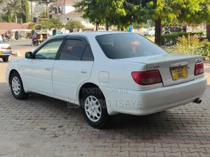Toyota Carina 2000 Black