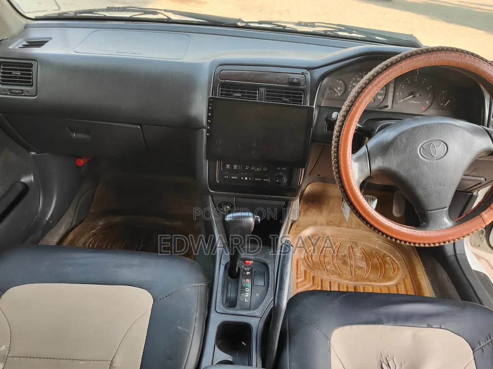 Toyota Carina 2000 Black