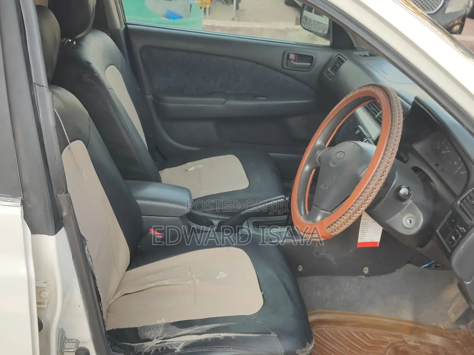 Toyota Carina 2000 Black