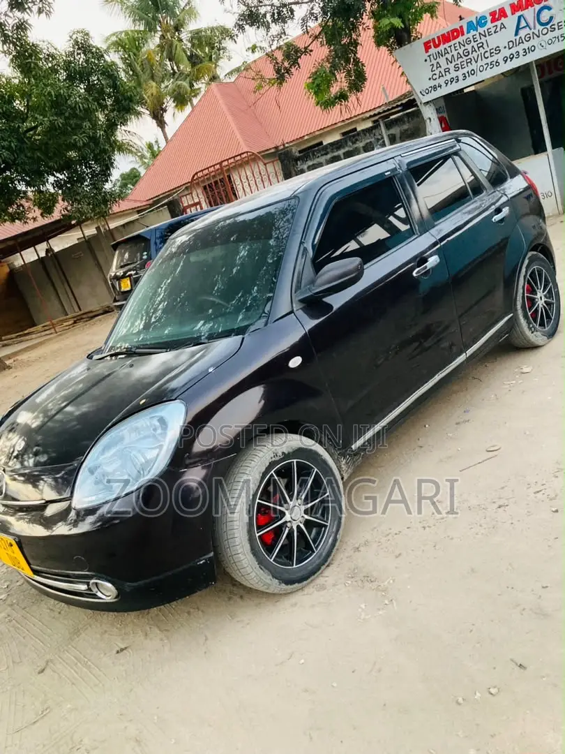 Mazda Verisa 2007 Black