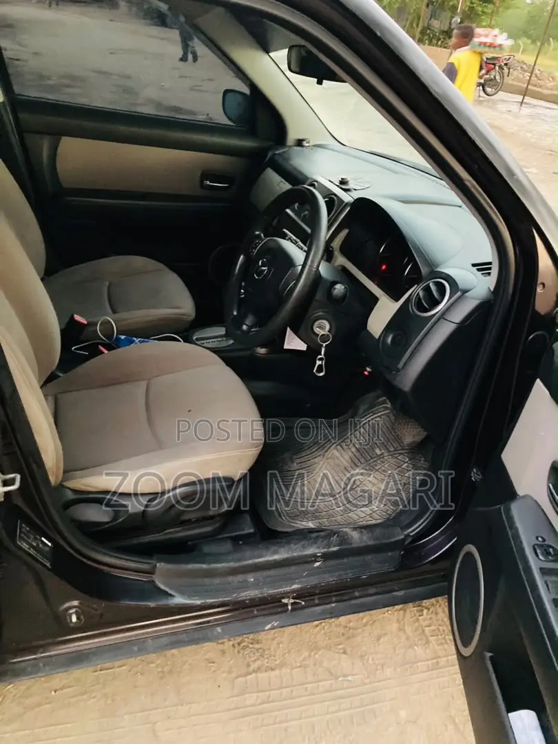 Mazda Verisa 2007 Black