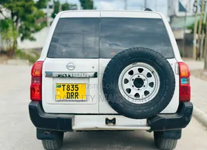 Nissan Patrol 2007 White