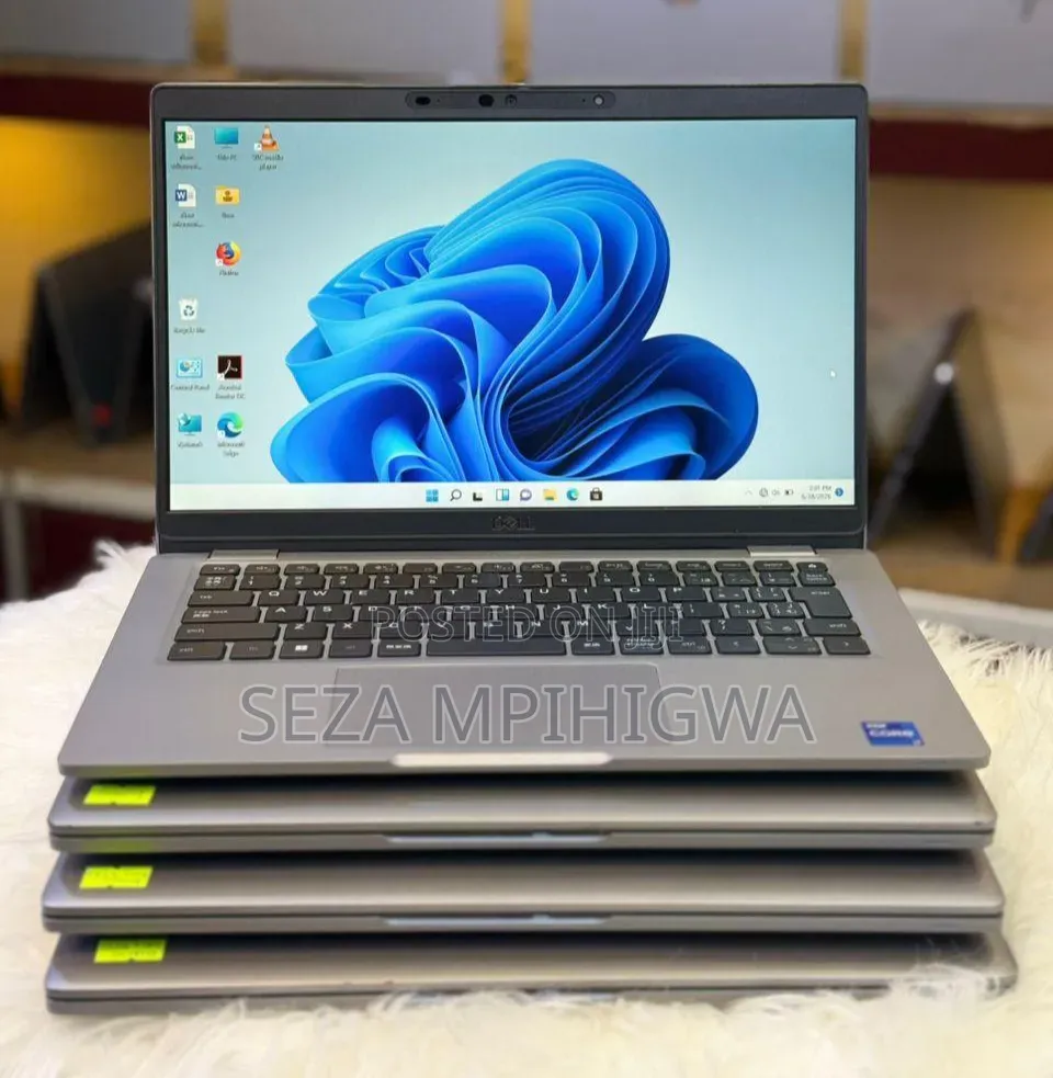 Laptop Dell Latitude 5320 32GB Intel Core i7 SSD 256GB