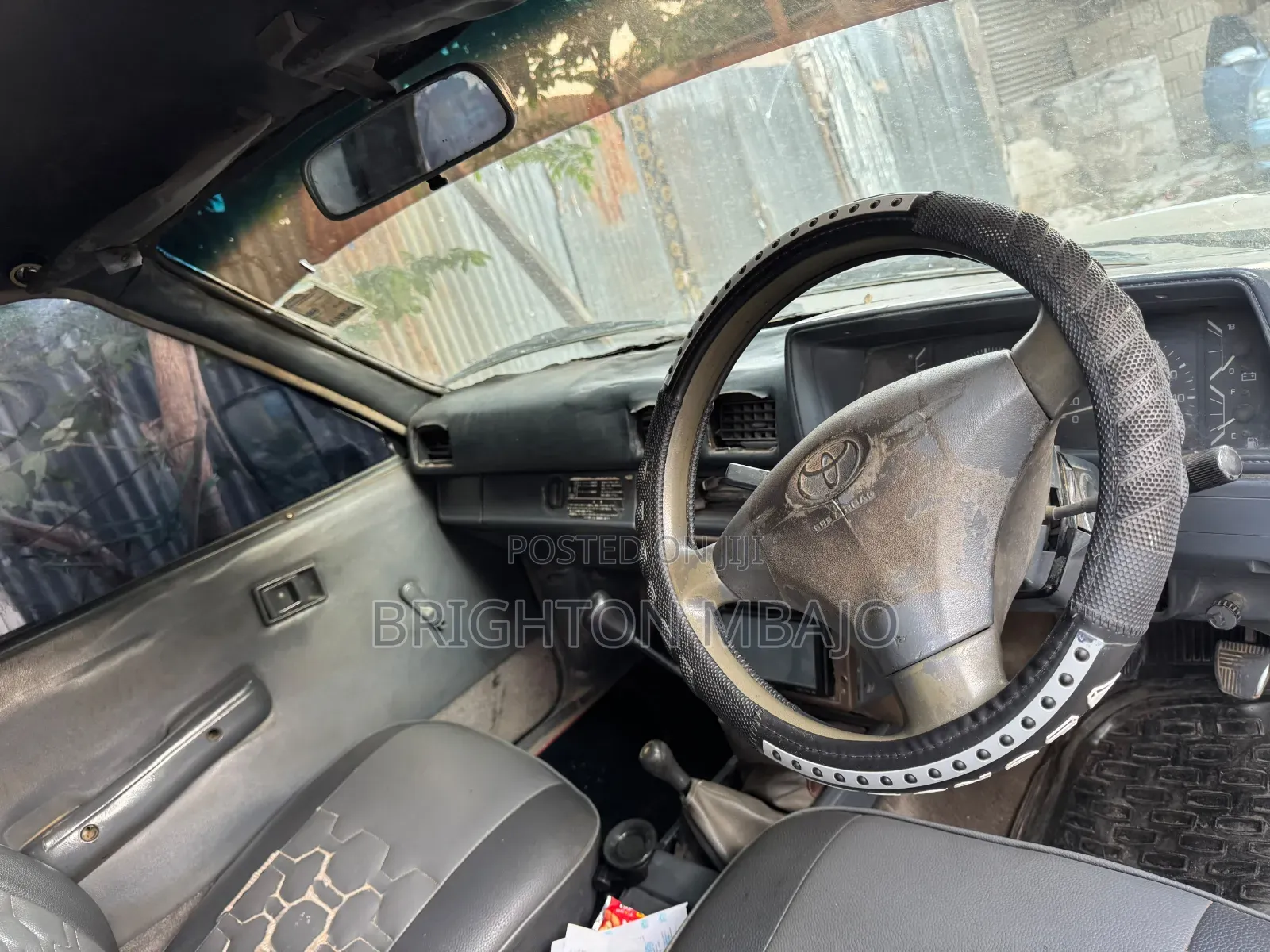 Toyota Hilux 1988 Black