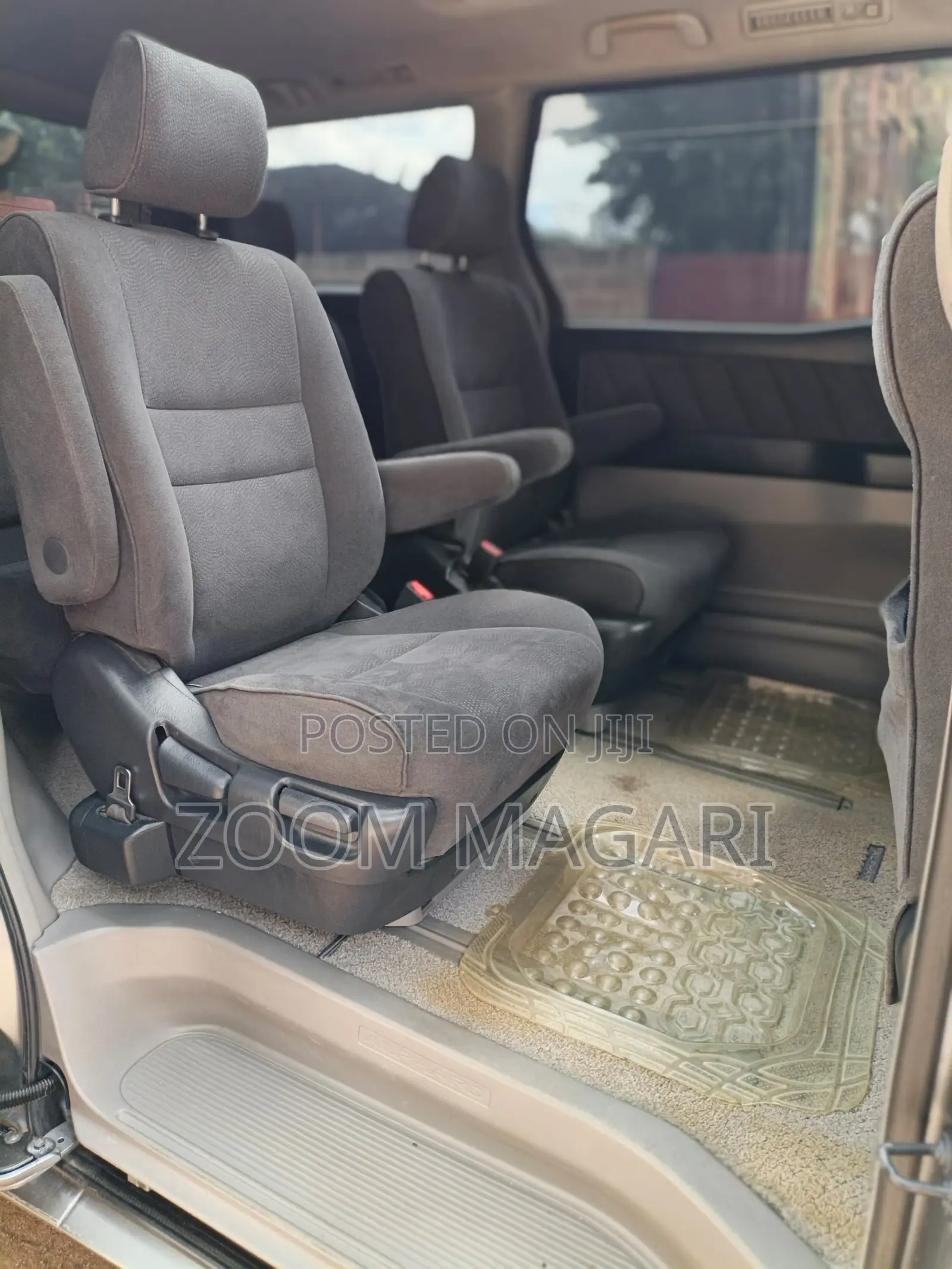 Toyota Alphard 2007 Silver