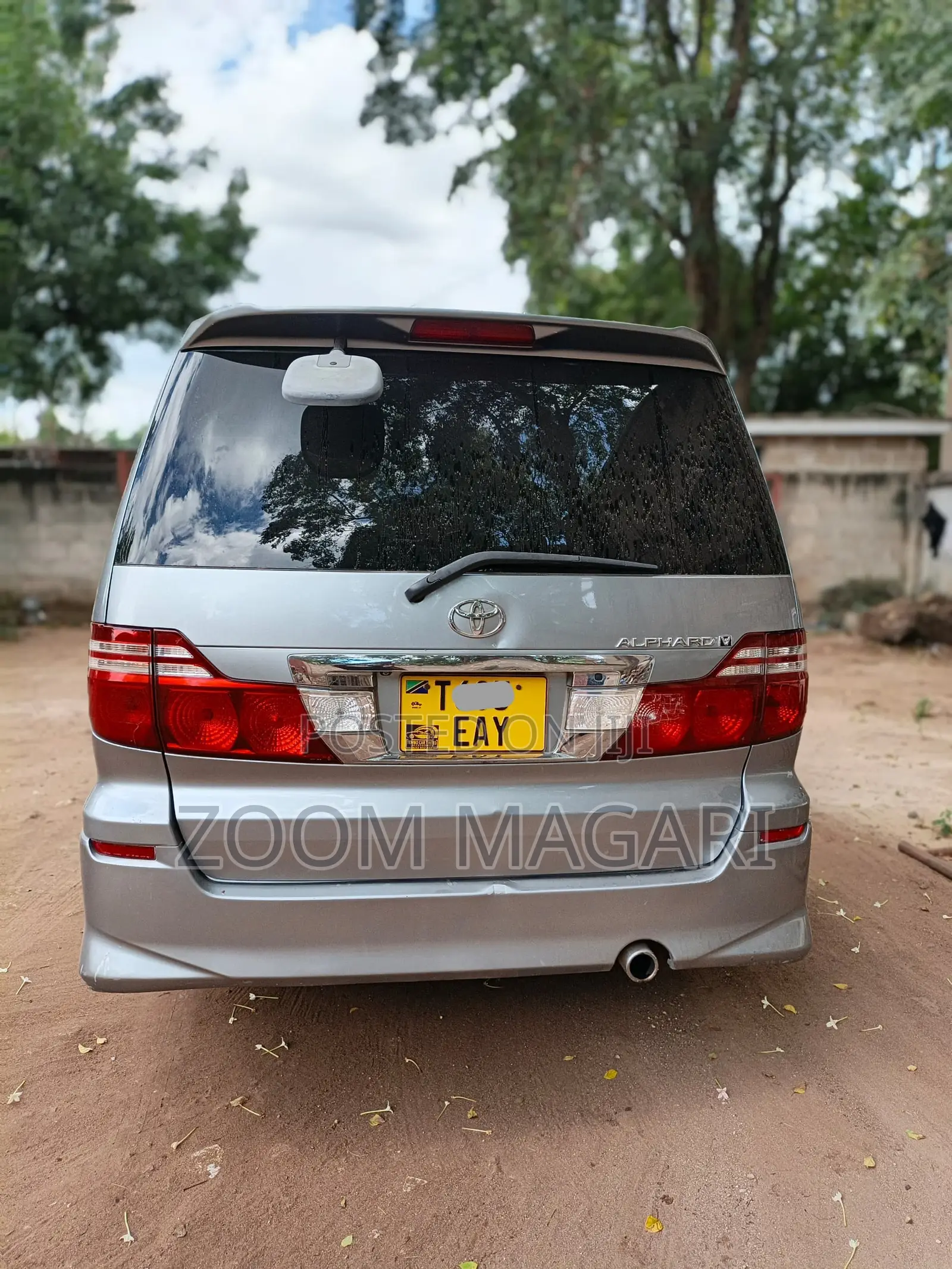 Toyota Alphard 2007 Silver