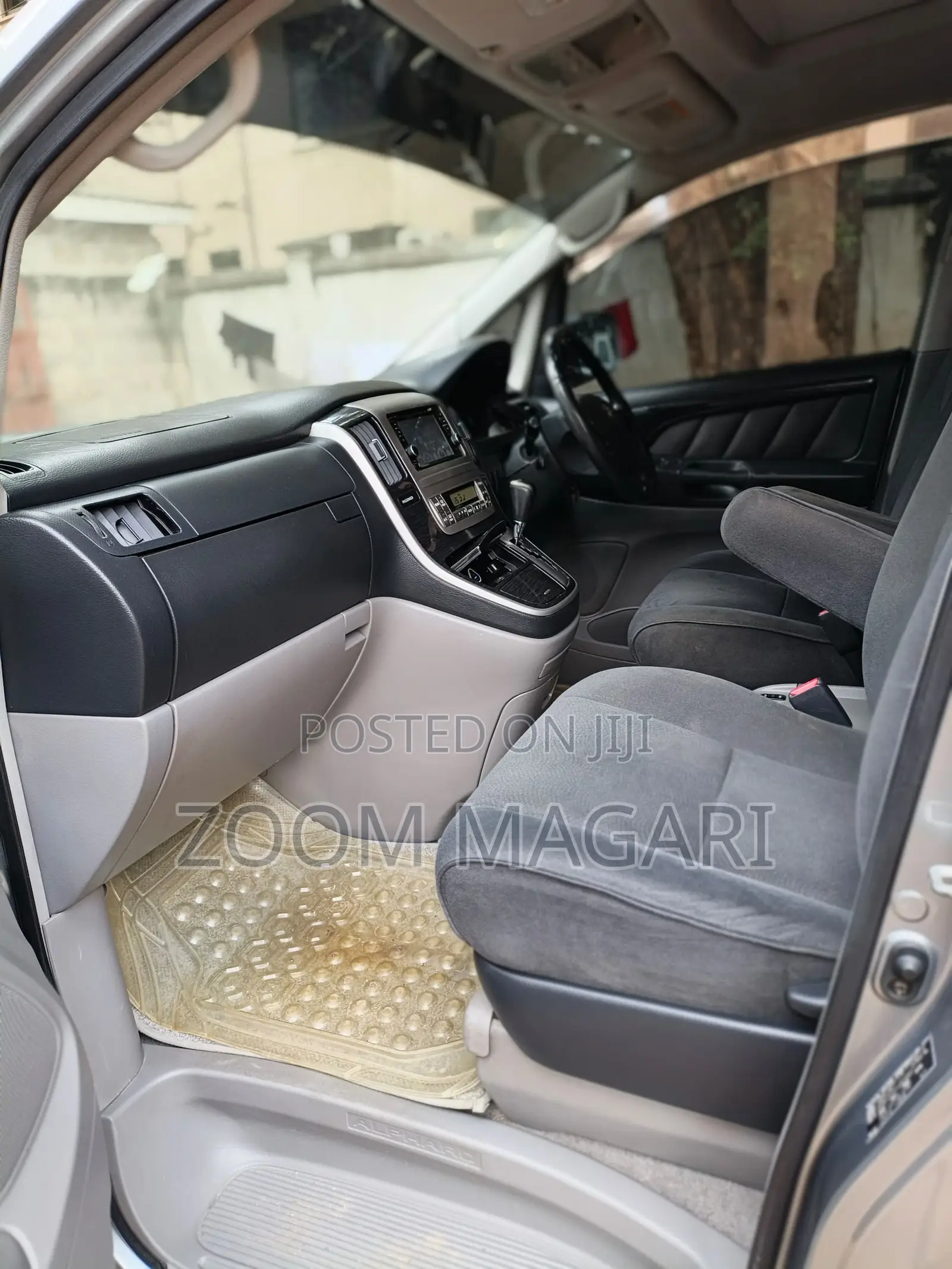 Toyota Alphard 2007 Silver