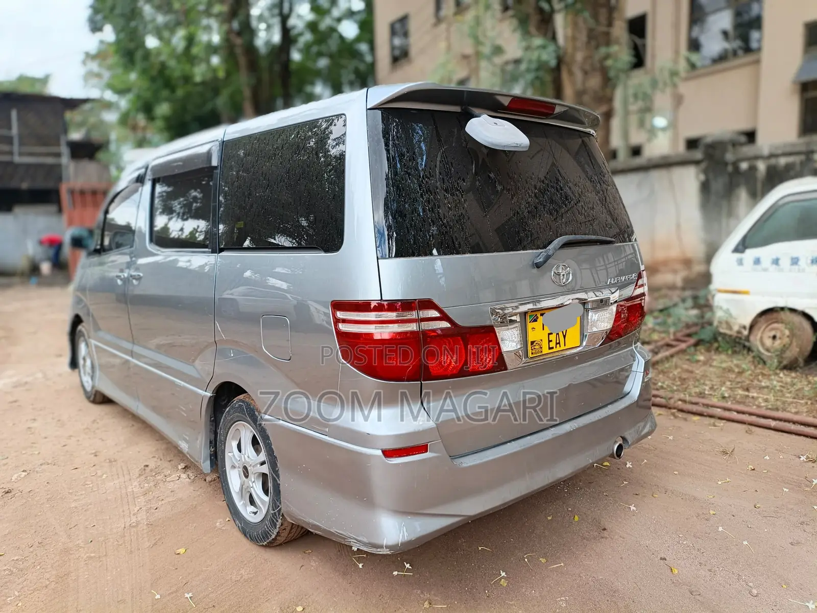 Toyota Alphard 2007 Silver