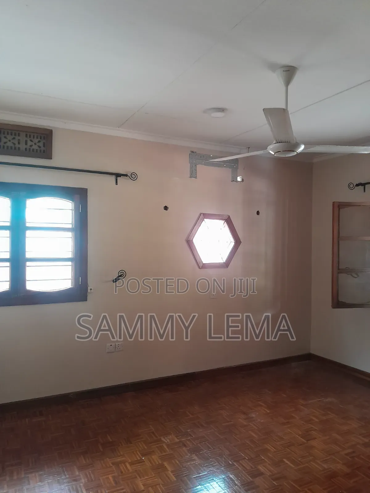 5bdrm Bungalow in Sammy Saidy Real, Njiro for rent