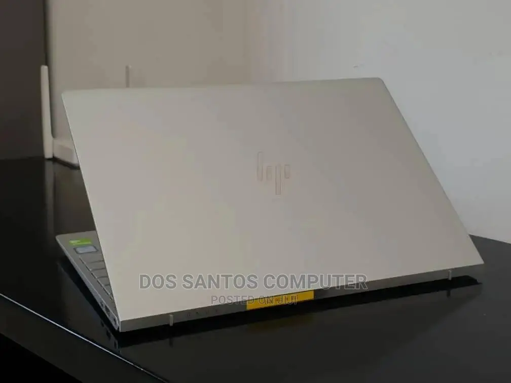 New Laptop HP Envy 15t 8GB Intel Core I5 SSD 256GB