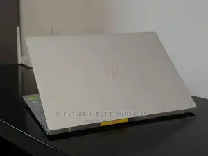 New Laptop HP Envy 15t 8GB Intel Core I5 SSD 256GB