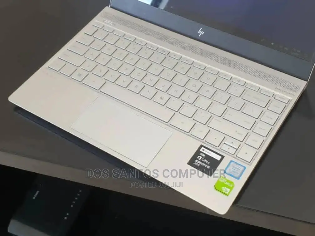 New Laptop HP Envy 15t 8GB Intel Core I5 SSD 256GB