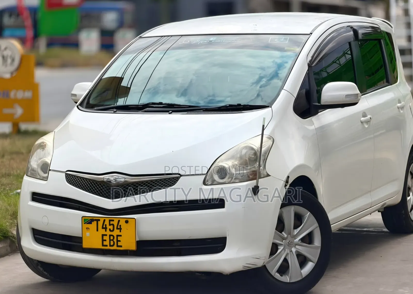Toyota Ractis 2007 White